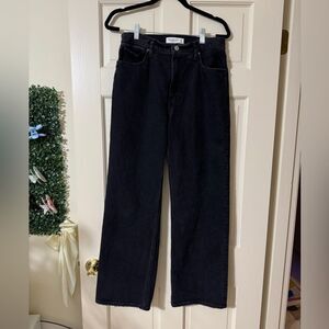 Women’s Abercrombie & Fitch Dark Black Wash 90s Relaxed High Rise Jean 6S / 28